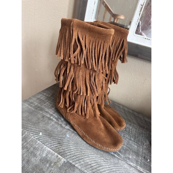 Minnetonka Brown Suede Leather Triple Fringe Moccasin Boots Womens Sz 9 1632 - Picture 1 of 5